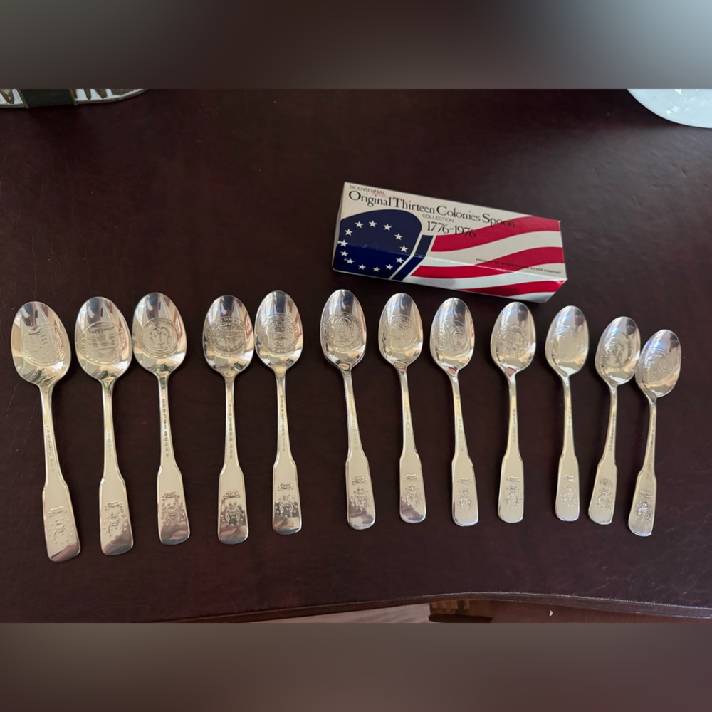 Original Thirteen Colonies Silver Spoon Set Mint condition with box